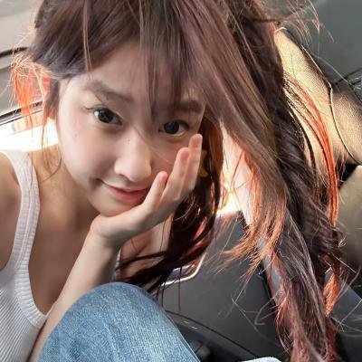 她携大佬狂虐渣男渣女